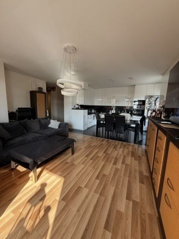 Mieszkanie 4-pokojowe Piaseczno, ul. Łabędzia. Zdjęcie 1