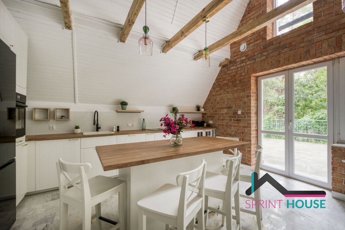 Mieszkanie 4-pokojowe Józefów, ul. Matejki. Zdjęcie 3