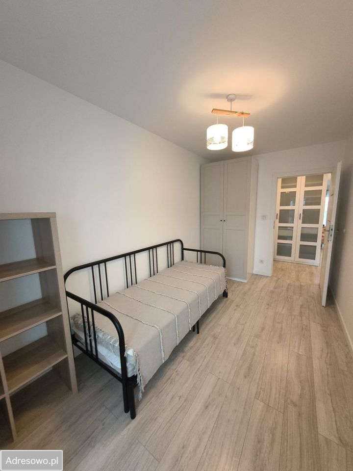 Mieszkanie 3-pokojowe Wrocław, ul. gen. Antoniego Madalińskiego. Zdjęcie 2