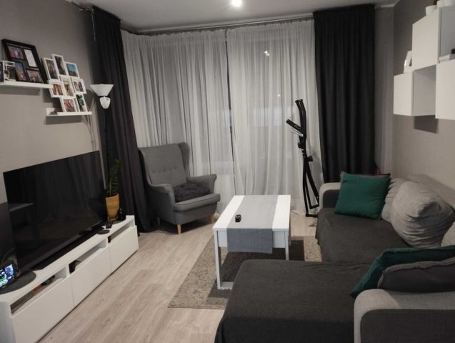 Mieszkanie 3-pokojowe Nowy Dwór Mazowiecki, ul. Jarzębinowa. Zdjęcie 1