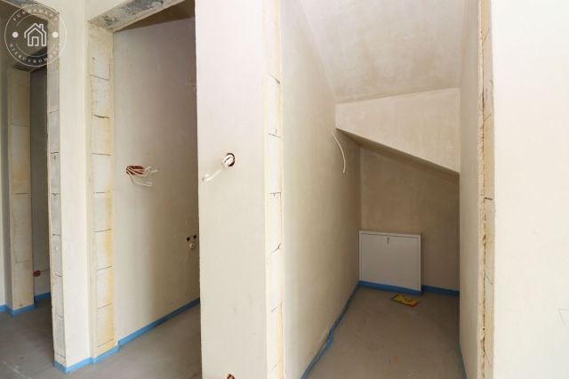 bliźniak, 6 pokoi Podzamcze. Zdjęcie 7