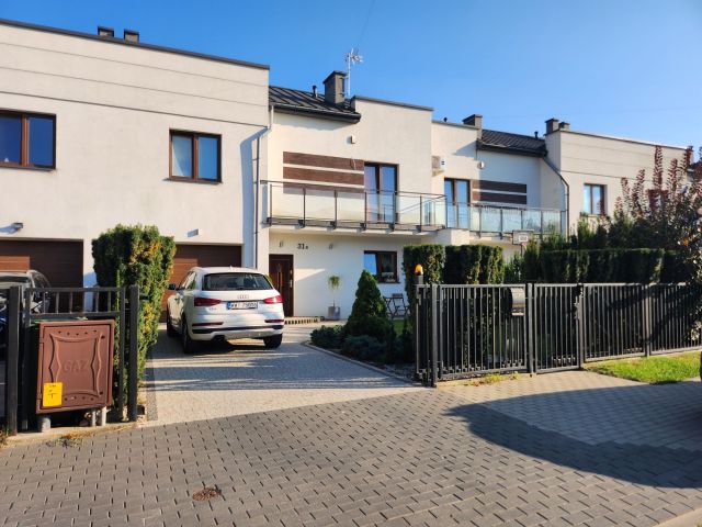 dom szeregowy Rybienko Nowe, ul. Dobrej Wróżki. Zdjęcie 1