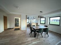 dom wolnostojący, 5 pokoi Trybsz Gliniki, ul. Bereki. Zdjęcie 3