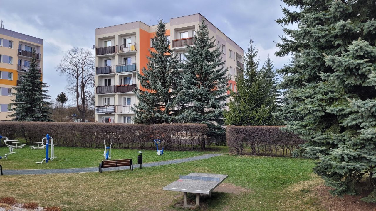 Jelenia Góra Centrum, ul. Konstantego Ildefonsa Gałczyńskiego Mieszkanie - 3 pokoje - 60 m² - 5 piętro