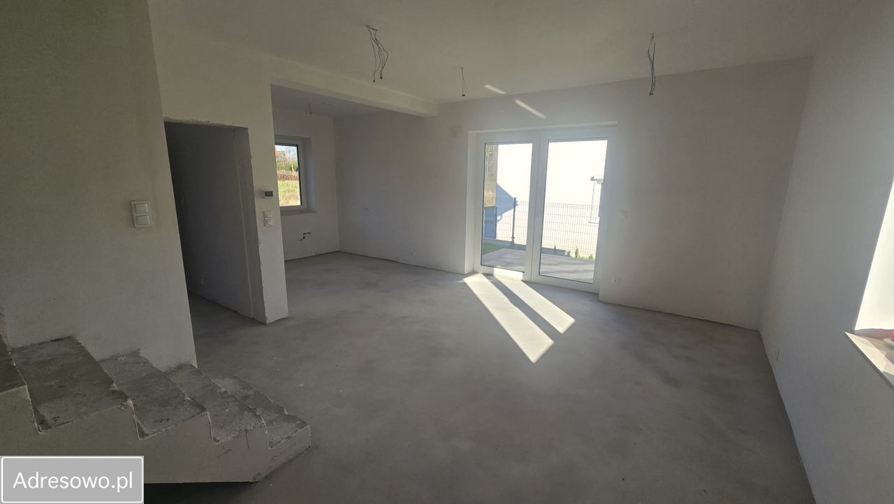 Mieszkanie 4-pokojowe Dąbrowa Szlachecka. Zdjęcie 9