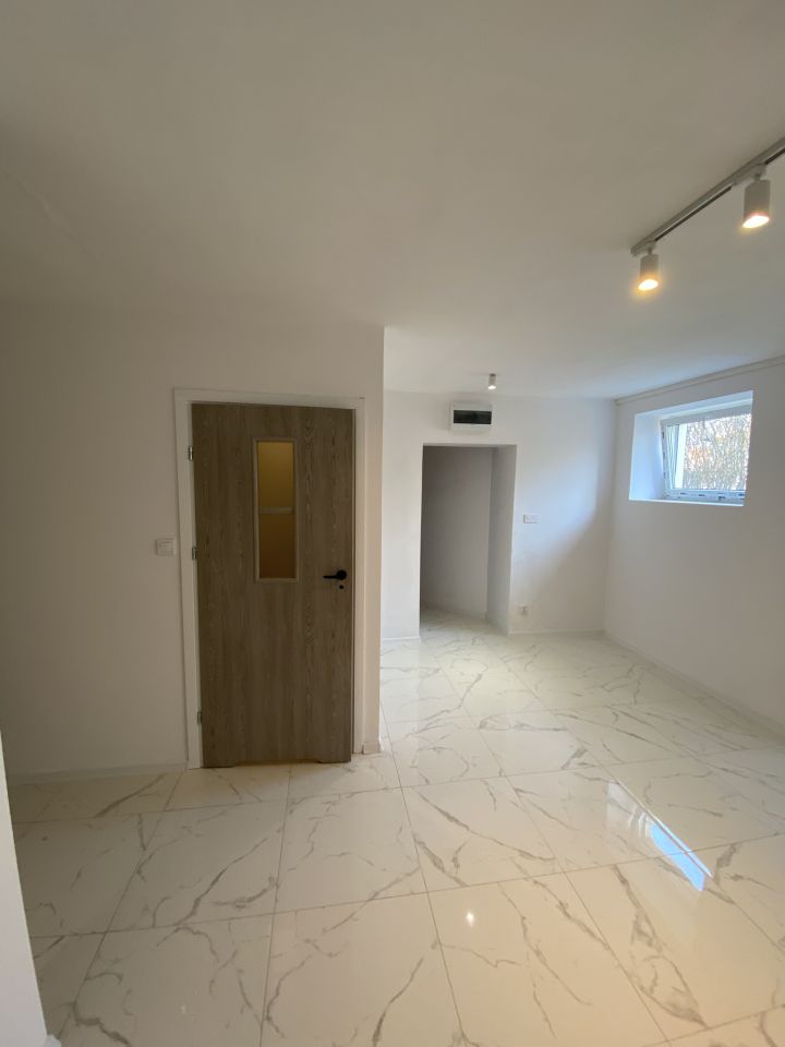 Lokal Piaseczno Centrum, ul. Albatrosów. Zdjęcie 2