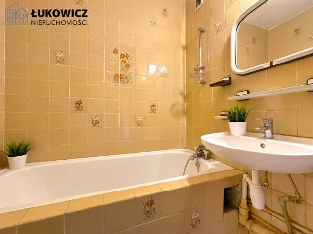 Mieszkanie 3-pokojowe Bielsko-Biała Osiedle Karpackie. Zdjęcie 13