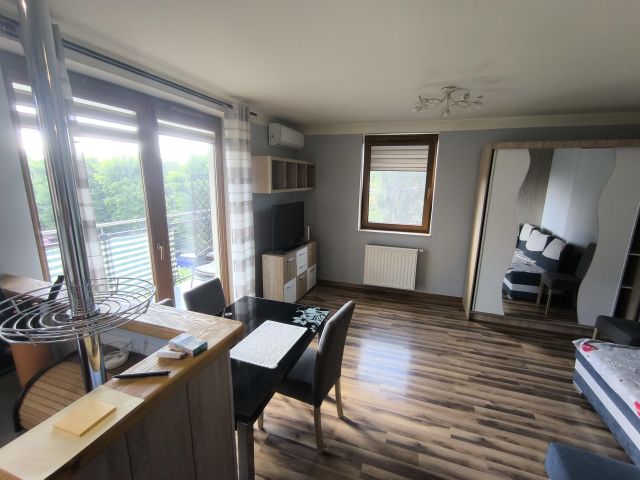 Mieszkanie 2-pokojowe Kraków Bieżanów, ul. Henryka i Karola Czeczów. Zdjęcie 1