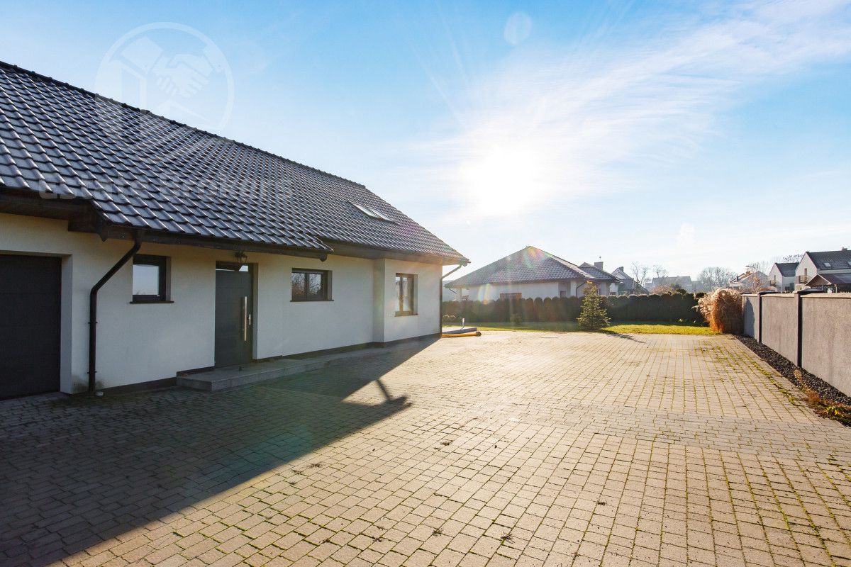 dom wolnostojący, 5 pokoi Mnichowice, ul. Wierzbowa. Zdjęcie 2