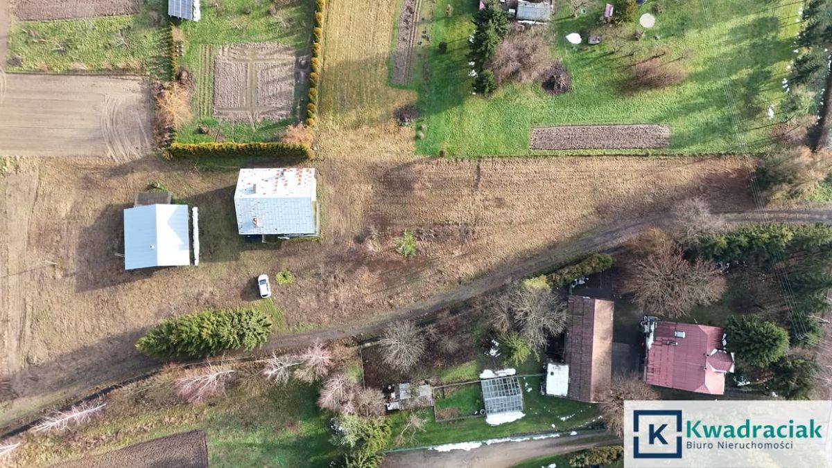 dom wolnostojący, 10 pokoi Moderówka. Zdjęcie 13