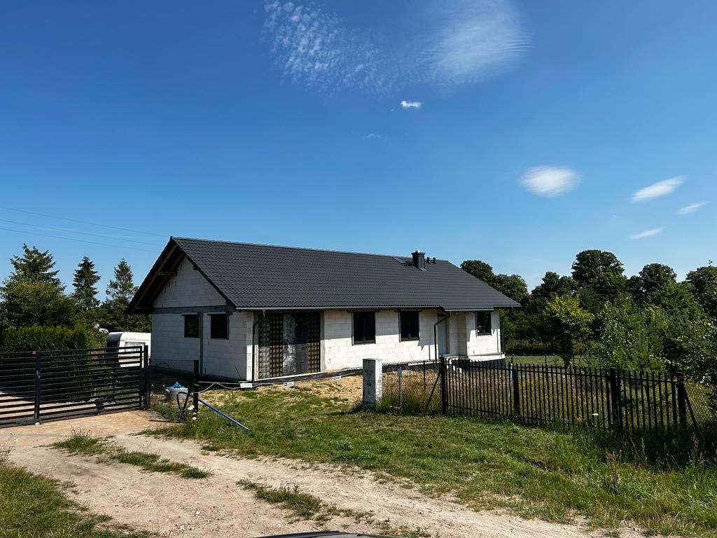 dom wolnostojący, 4 pokoje Perlino, ul. Alpejska