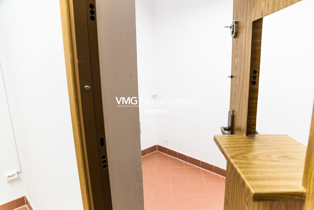 dom wolnostojący, 19 pokoi Warszawa Wawer. Zdjęcie 42