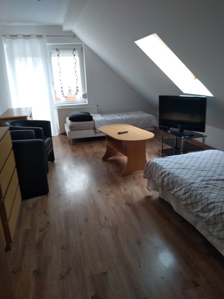 dom wolnostojący, 8 pokoi Wrocław, ul. Gromadzka