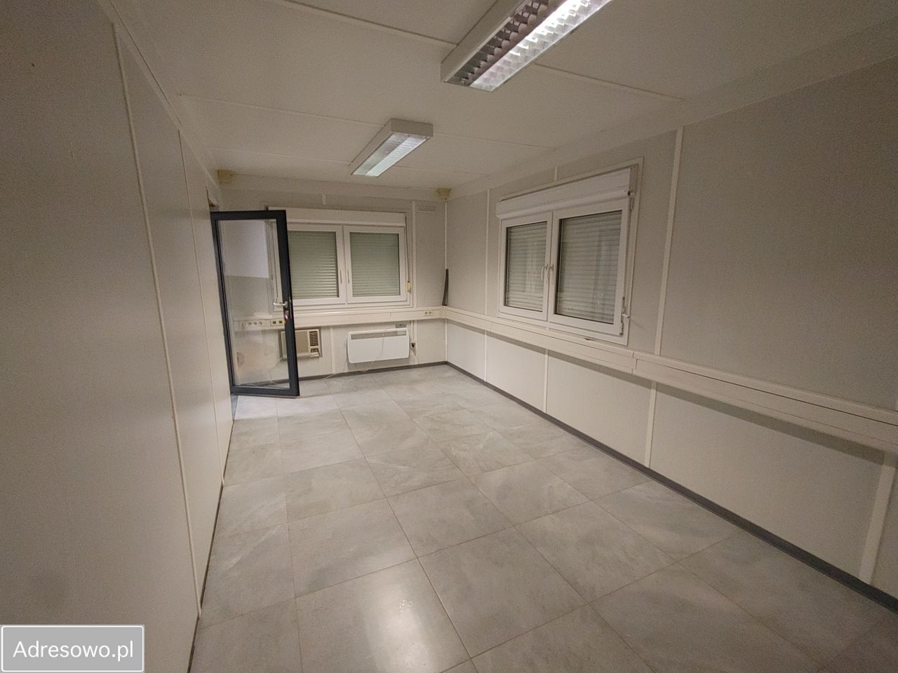 Hala/magazyn Ligota. Zdjęcie 18