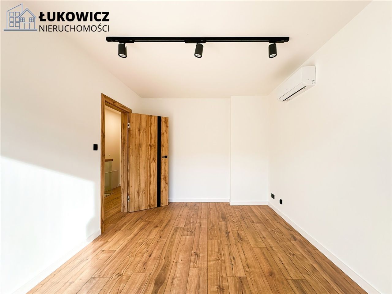 Mieszkanie 4-pokojowe Czechowice-Dziedzice. Zdjęcie 24