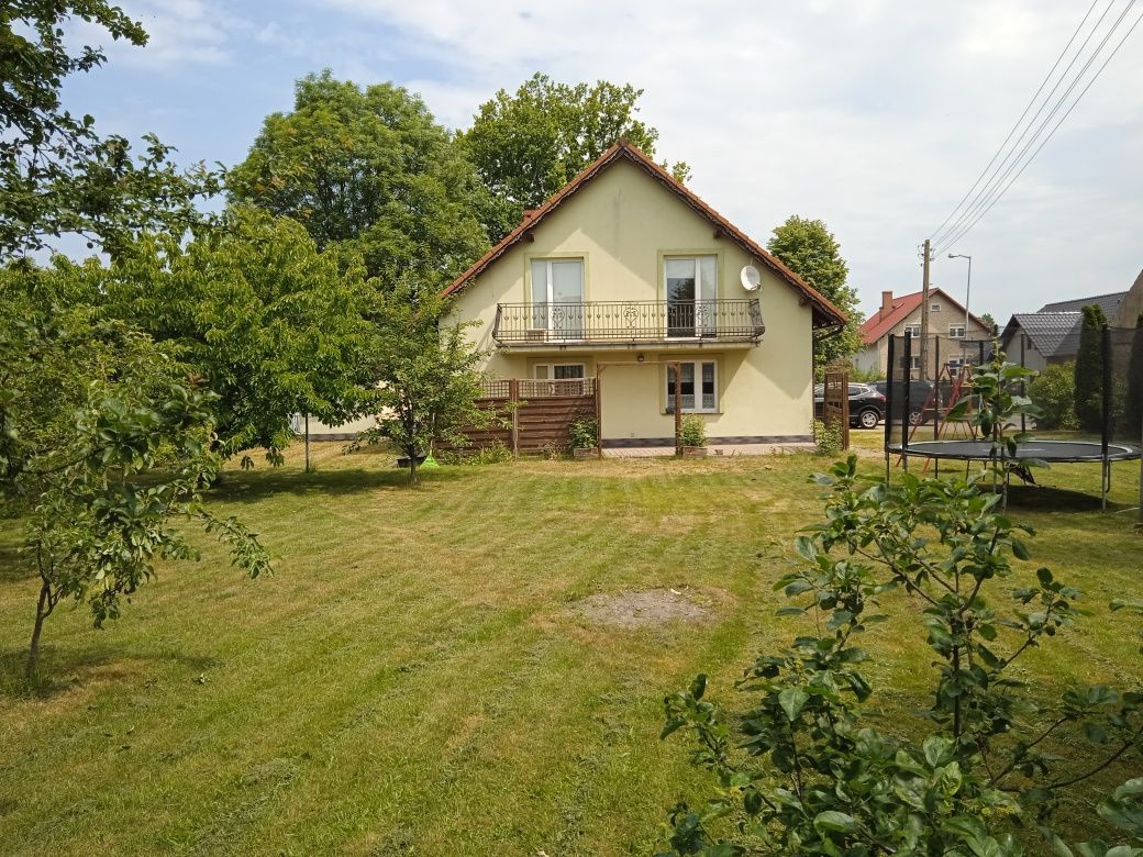 dom wolnostojący, 6 pokoi Brzeźnik. Zdjęcie 1