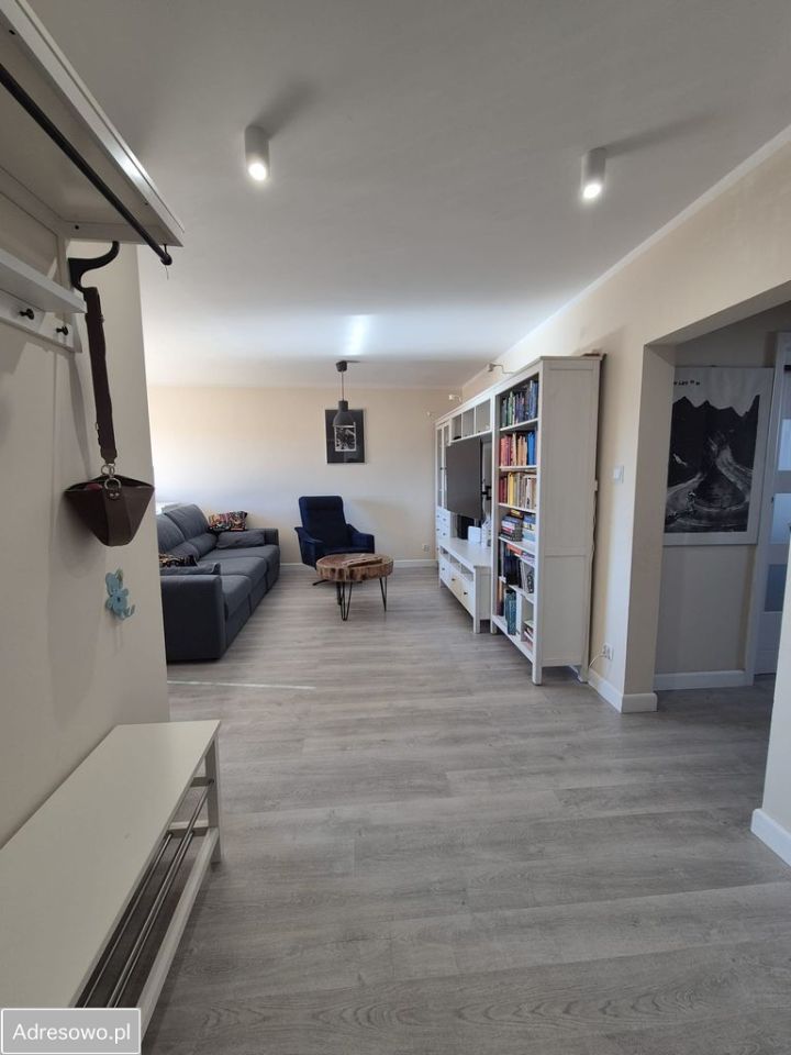 Mieszkanie 3-pokojowe Głogów, ul. Cypriana Kamila Norwida. Zdjęcie 3