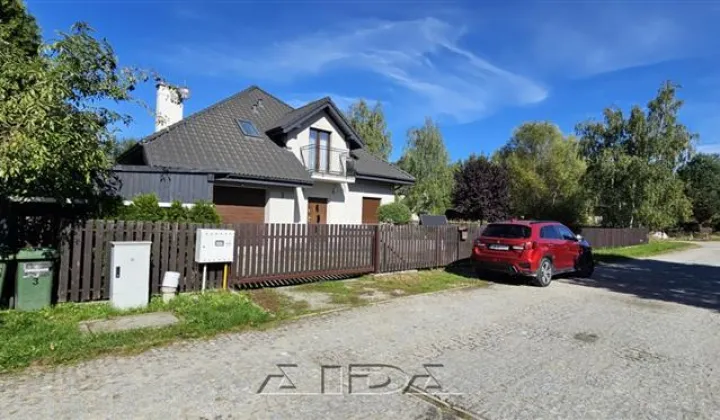 dom wolnostojący, 5 pokoi Chrząstawa Wielka