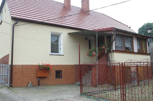 dom wolnostojący, 4 pokoje Gniezno Centrum, ul. św. Wojciecha. Zdjęcie 1