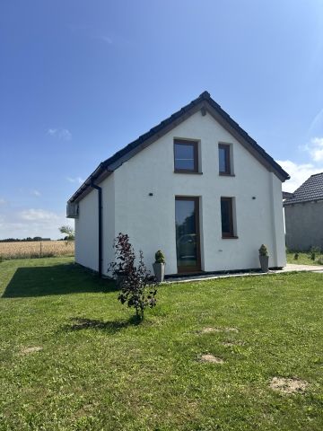 dom wolnostojący, 4 pokoje Śmiechów. Zdjęcie 1