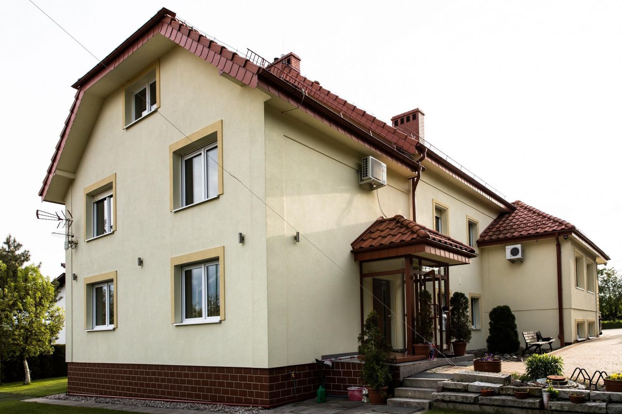 dom wolnostojący, 7 pokoi Otmuchów Wójcice. Zdjęcie 1