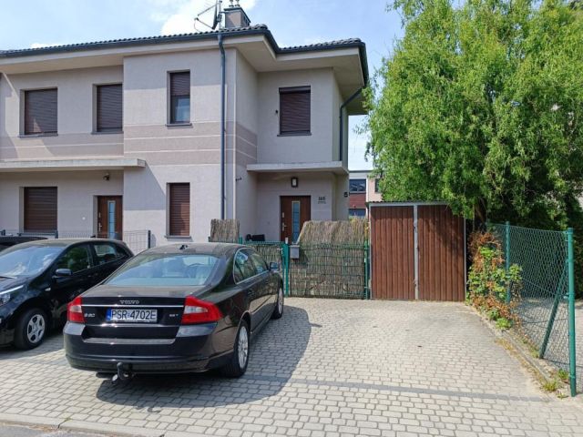 Mieszkanie 3-pokojowe Środa Wielkopolska, ul. Platanowa. Zdjęcie 1