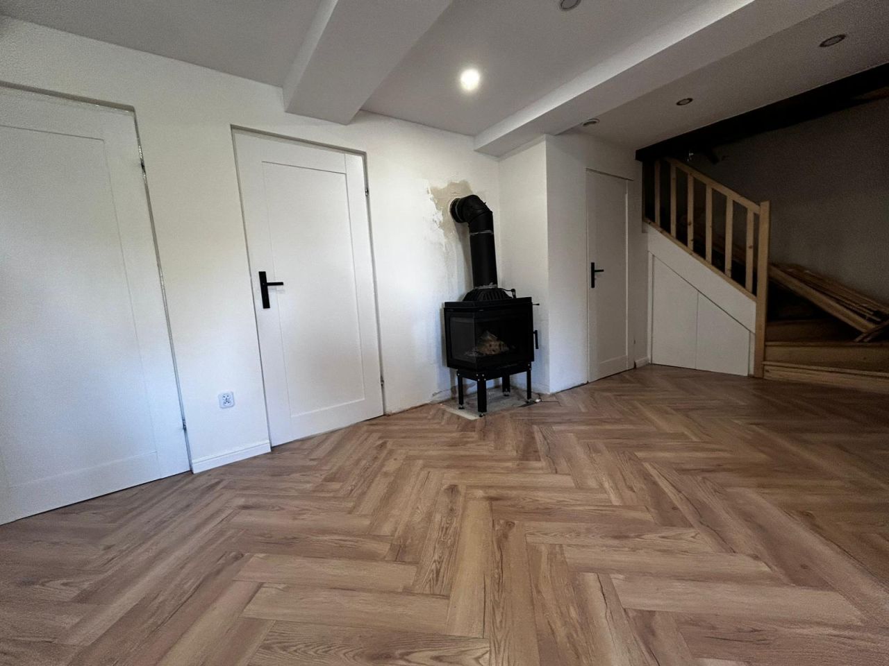 dom wolnostojący, 3 pokoje Słucz. Zdjęcie 15