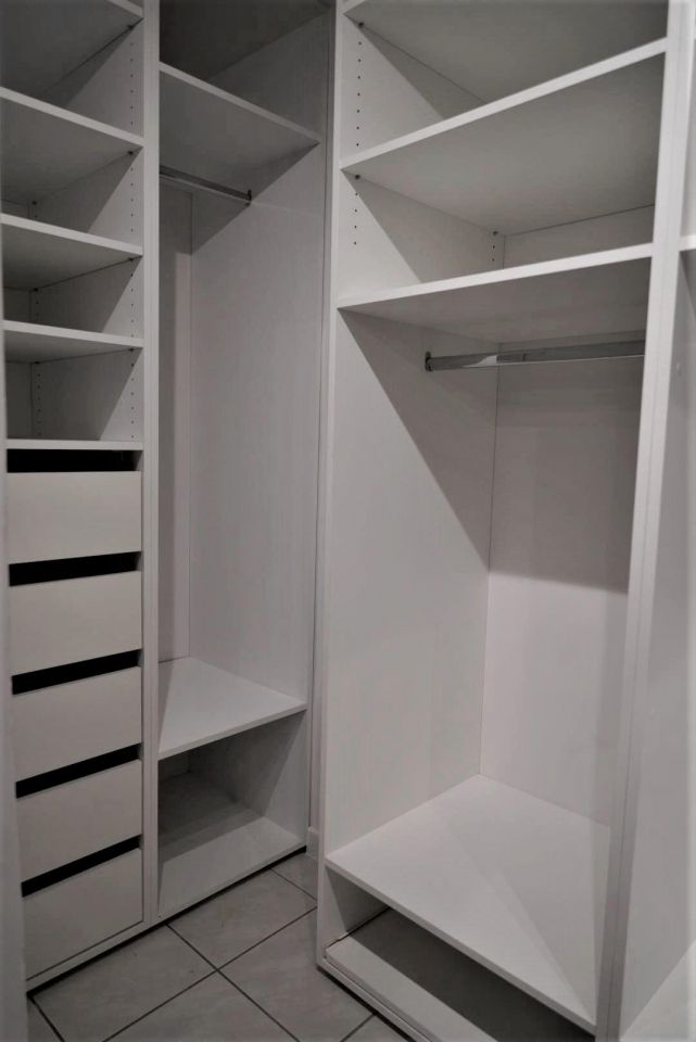 Biuro Zgierz, pl. Jana Kilińskiego. Zdjęcie 12