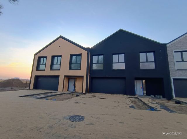 bliźniak, 5 pokoi Łady. Zdjęcie 2