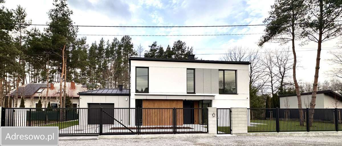 dom wolnostojący, 5 pokoi Wiązowna Kościelna, ul. Duchnowska