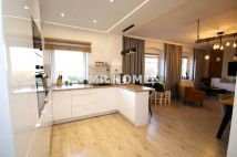 Mieszkanie 4-pokojowe Szymanów. Zdjęcie 1