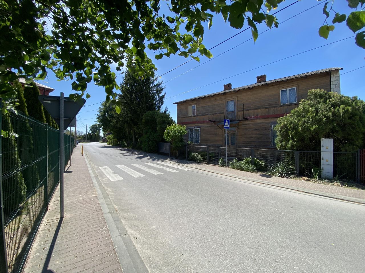 dom wolnostojący, 4 pokoje Lasocin, ul. Rynek. Zdjęcie 2