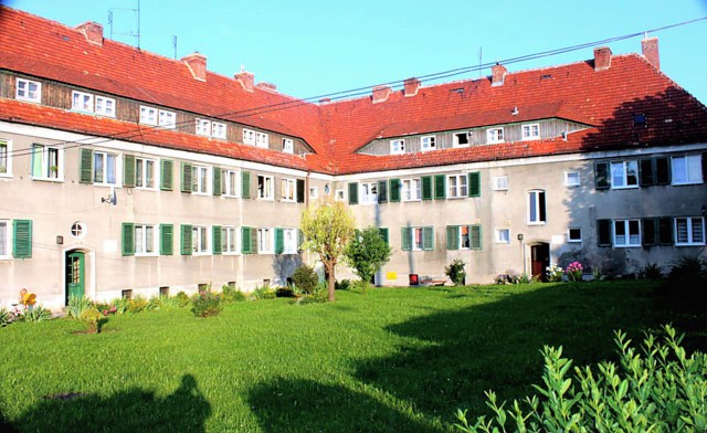 Mieszkanie 3-pokojowe Bielawa, ul. Obrońców Westerplatte. Zdjęcie 1