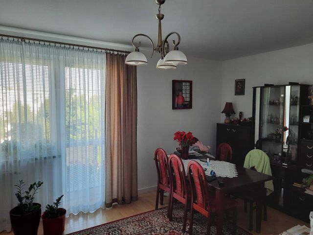 Mieszkanie 3-pokojowe Stalowa Wola, ul. Józefa Poniatowskiego. Zdjęcie 1