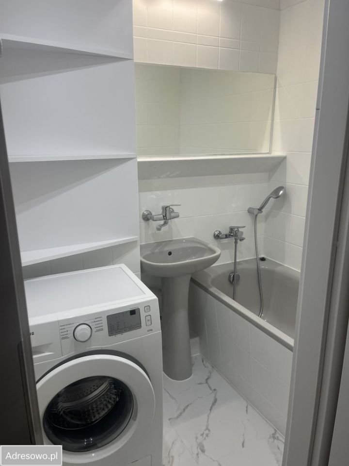 Mieszkanie 3-pokojowe Wrocław Szczepin, ul. Stefana Czarnieckiego. Zdjęcie 2