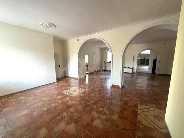 Nieruchomość komercyjna Staszów. Zdjęcie 8