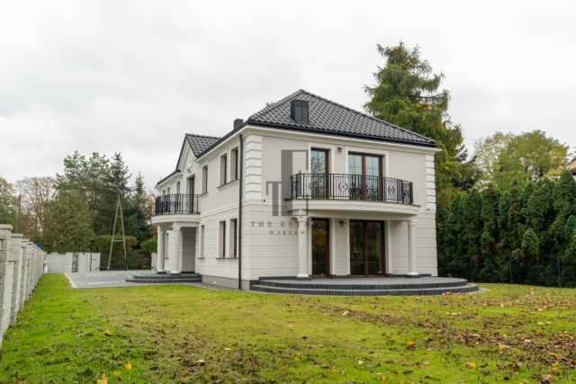dom wolnostojący, 9 pokoi Konstancin-Jeziorna, ul. Przyjacielska. Zdjęcie 1