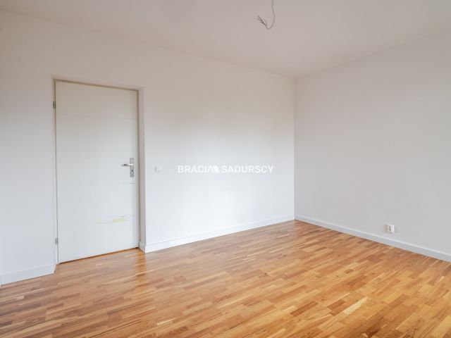 Mieszkanie 4-pokojowe Kraków Zwierzyniec, ul. rtm. Zbigniewa Dunin-Wąsowicza. Zdjęcie 5