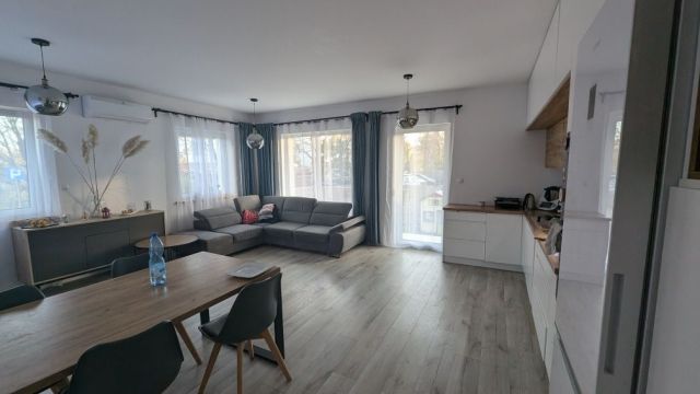 Mieszkanie 3-pokojowe Legnica. Zdjęcie 1