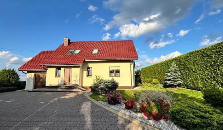 dom wolnostojący, 5 pokoi Cieniawa