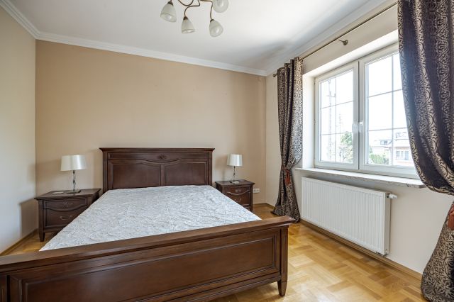 dom wolnostojący, 11 pokoi Michałowice, -. Zdjęcie 22