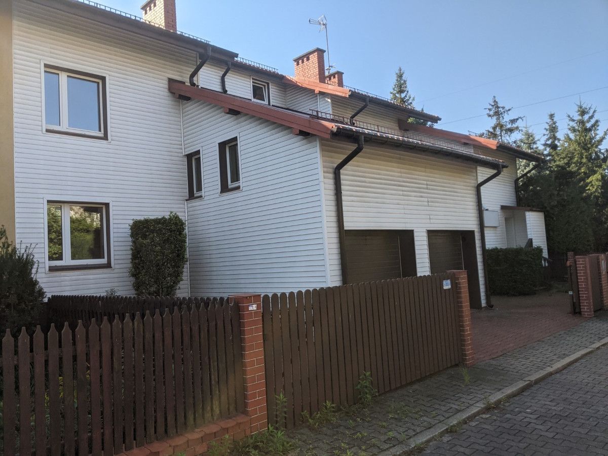 dom szeregowy, 6 pokoi Częstochowa Tysiąclecie, ul. Obrońców Poczty Gdańskiej. Zdjęcie 7