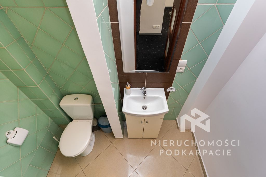 Lokal Rzeszów, al. Józefa Piłsudskiego. Zdjęcie 12