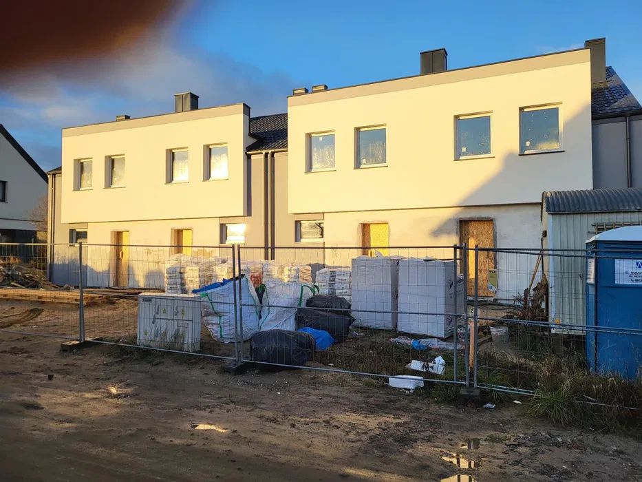 bliźniak, 4 pokoje Miszewko. Zdjęcie 4