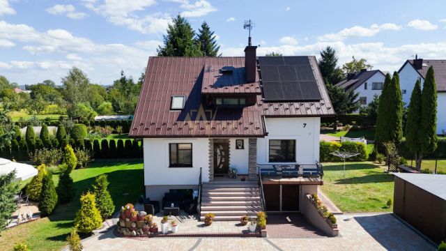dom wolnostojący, 5 pokoi Wojnicz. Zdjęcie 2