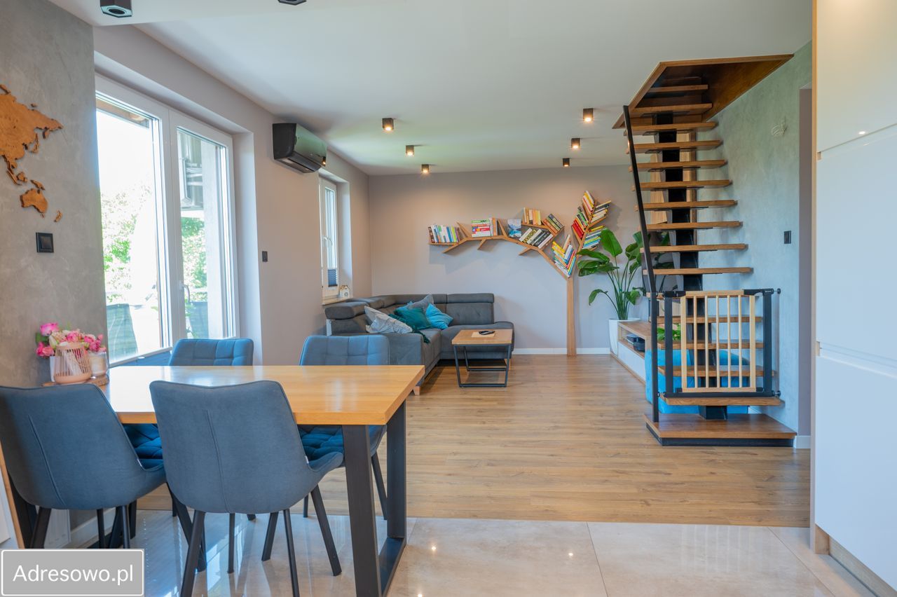 Mieszkanie 3-pokojowe Nowy Sącz. Zdjęcie 2