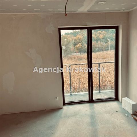 bliźniak, 5 pokoi Bibice. Zdjęcie 11