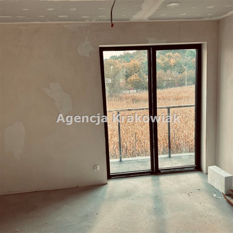 bliźniak, 5 pokoi Bibice. Zdjęcie 11