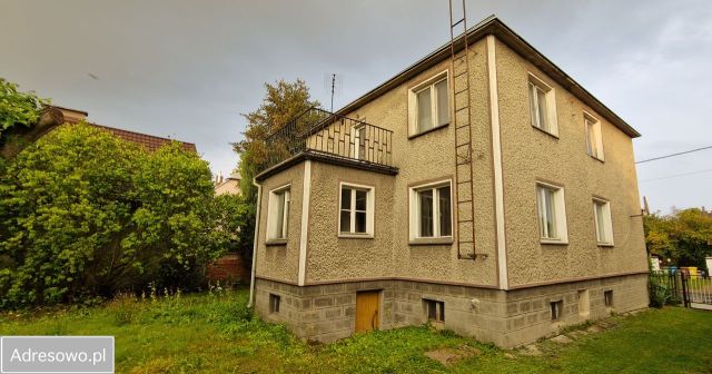 dom wolnostojący, 5 pokoi Oleśnica, ul. Wiejska. Zdjęcie 1