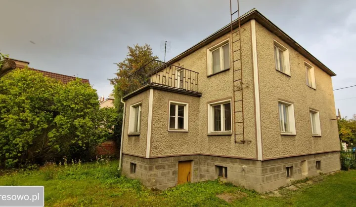 dom wolnostojący, 5 pokoi Oleśnica, ul. Wiejska